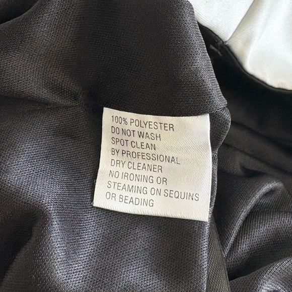 Ieena for Mac Duggal One Shoulder Gown(Flawed) - Picture 8 of 15